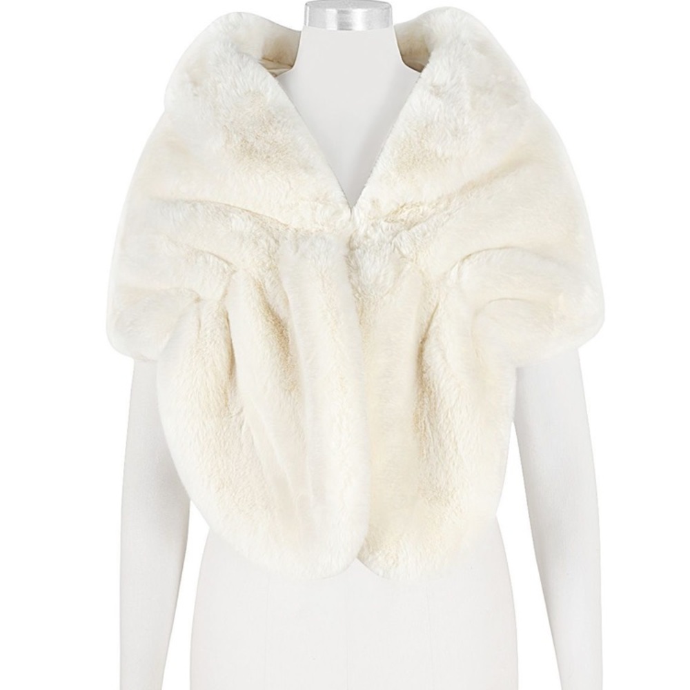 Serenity Dainty Faux Fur Wrap
